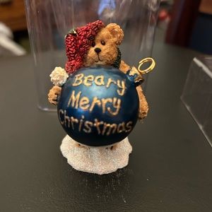 Boyd’s Ornament/Card Holder - Barry (#25551). Beaty Merry Christmas